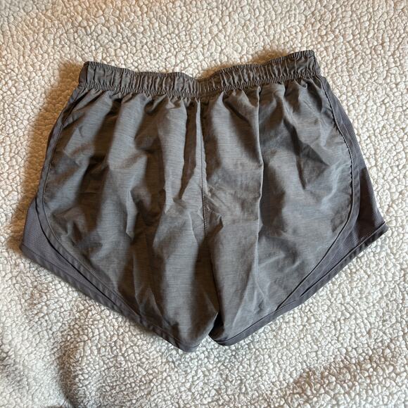 Nike Women's Tempo Running Training Shorts Size S Ashen Grey DB4487-493 - Picture 4 of 5